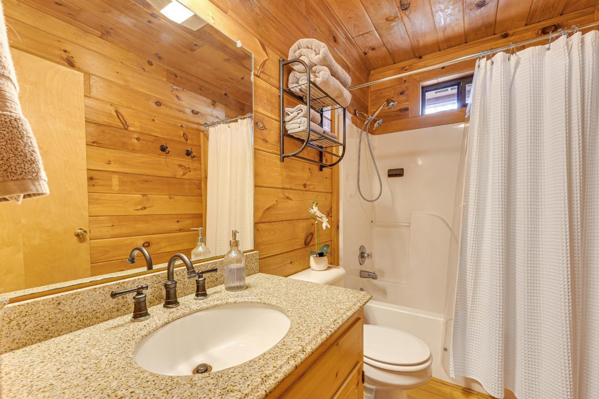 Cozy Cabin In Private Location With Hot Tub And Grill! Блу-Ридж Экстерьер фото